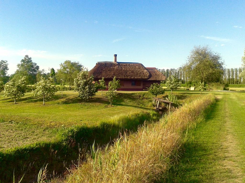 Agriturismo Bassara Le Capanne Argenta Extérieur photo
